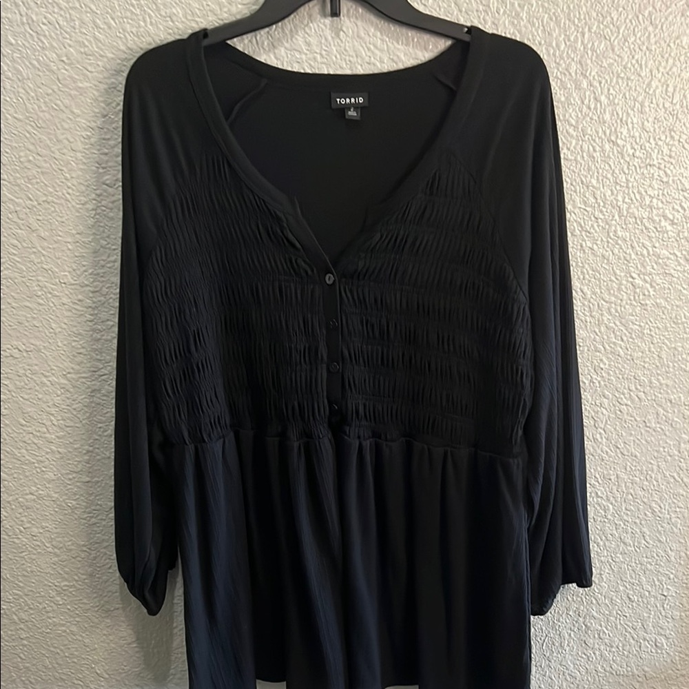 Torrid Black Smocked 3/4 Sleeve Blouse size 2